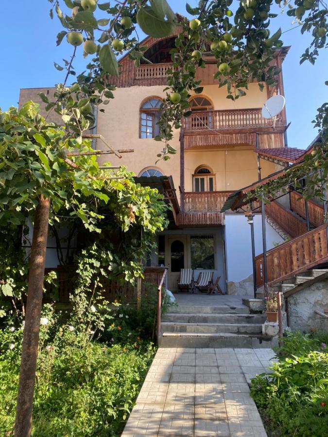 Areguni Guest House Dilijan Bagian luar foto