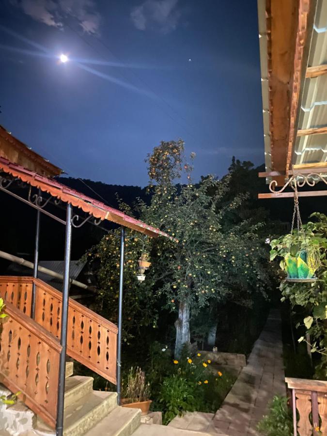 Areguni Guest House Dilijan Bagian luar foto