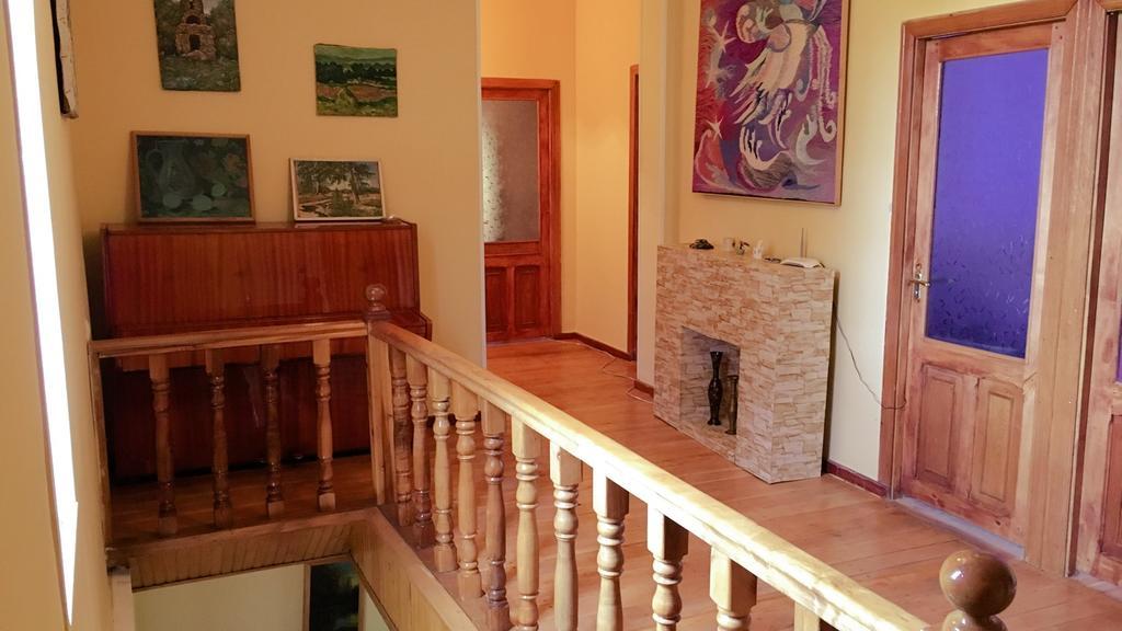 Areguni Guest House Dilijan Bagian luar foto