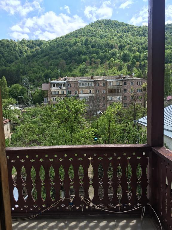 Areguni Guest House Dilijan Bagian luar foto