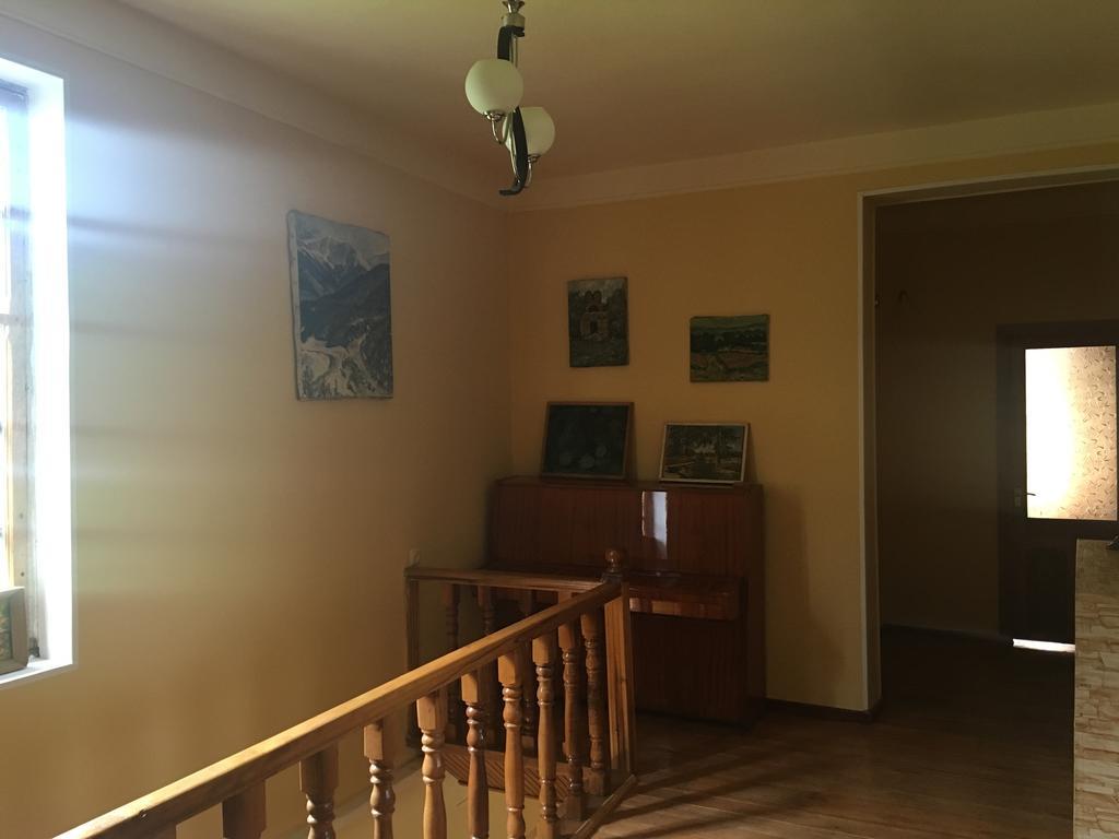 Areguni Guest House Dilijan Bagian luar foto