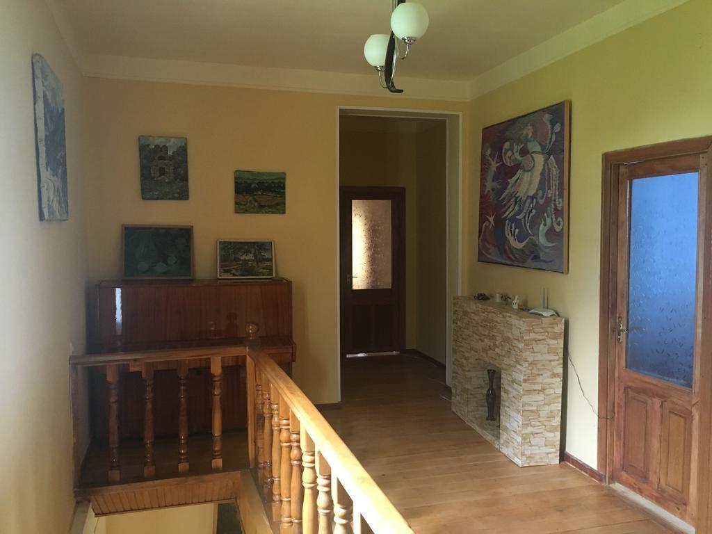 Areguni Guest House Dilijan Bagian luar foto